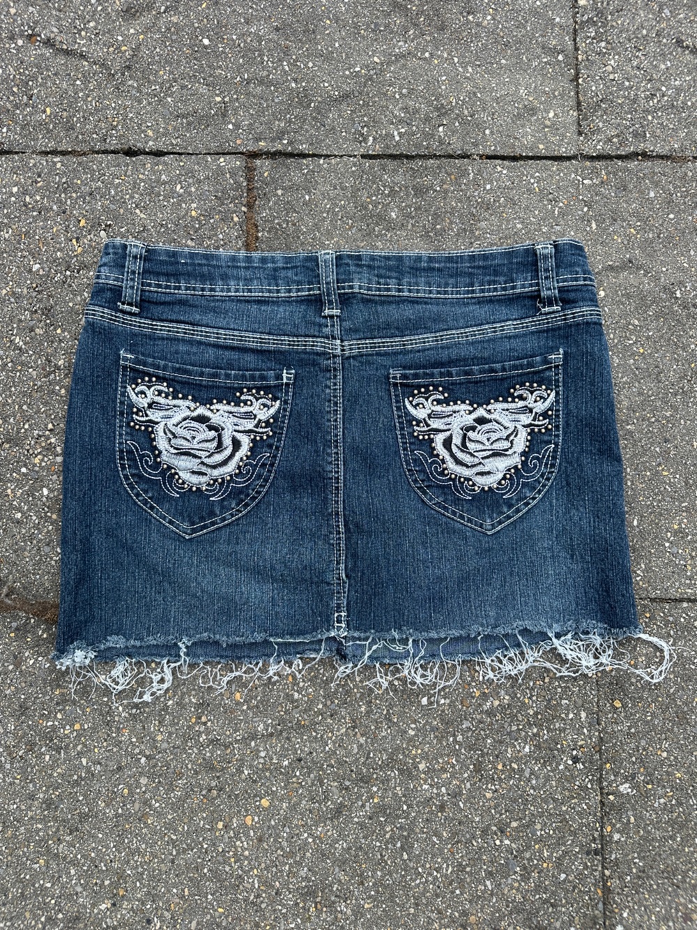 Suko Jeans Custom Reworked Raw Hem Denim Mini Skirt Rose Embroidered 8